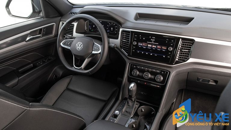 2020 Volkswagen Atlas Cross Sport front interior seats 1 768x432